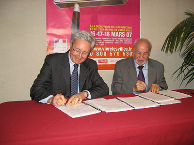 signature convention Mr Sapede et Mr Besson