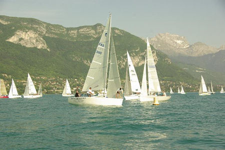 bateau YCLB vainqueur au championnat de France d'Annecy