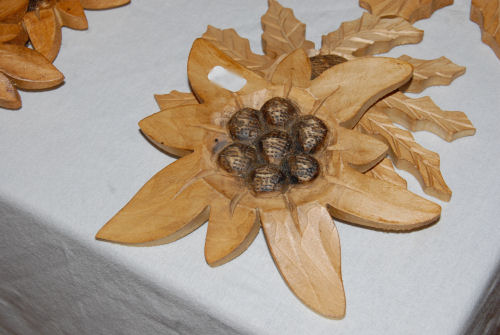 edelweiss sculptée sur bois