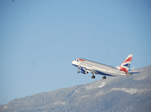 Aéroport Chambér Aix les Bains decollage avion