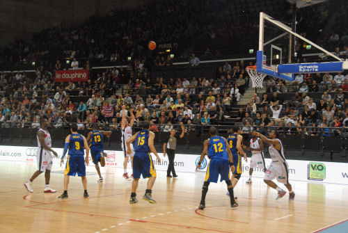 Basket aix maurienne evreux