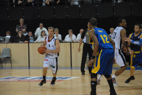 Basket aix maurienne evreux