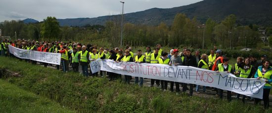 Manifestation contre la prostitution  Voglans La Motte Servolex Le Bourget du Lac Le Viviers du Lac et Sonnaz