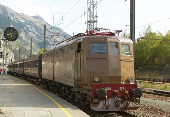 train historique à quai