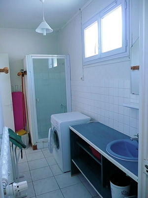 salle de bains location aix les bains