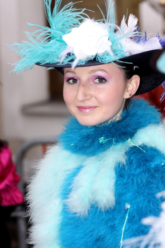 L'lgance en bleu et blanc au rendez-vous du carnaval