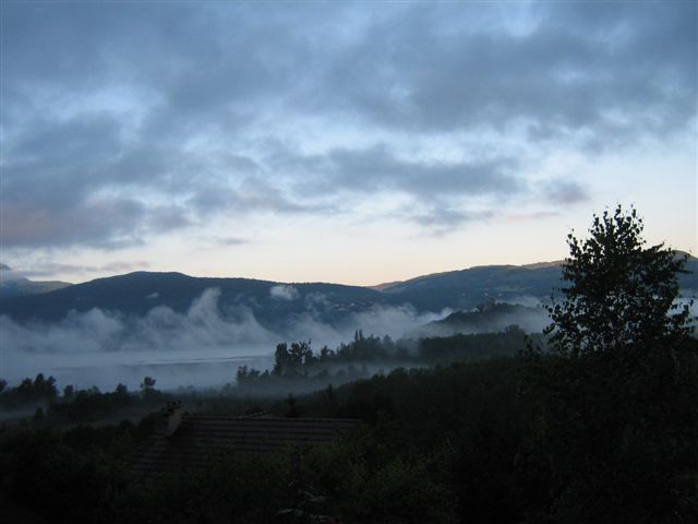 lac du Bourget dans la brume matinale