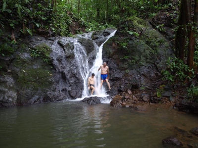 nuqui bain cascade